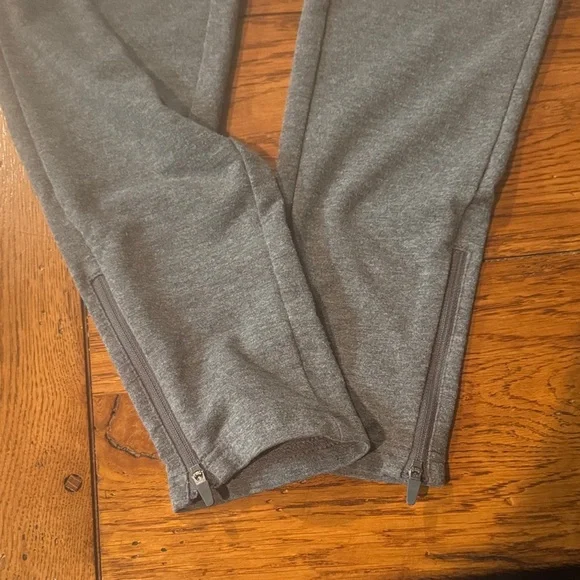 Gymshark Charcoal Joggers for Men - Picture 2 of 7